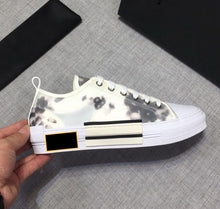 Load image into Gallery viewer, Luxe Dior dentelle blanche Chaussures Homme plate-forme B22 par les hommes Kim Jones chaussures des femmes Styliste Baskets Baskets basses haut baskets top